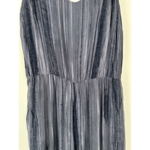 Soma Wknd Jumpsuit Size XL Blue Striped Rayon Built in Bra Loungewear - Picture 3 of 14